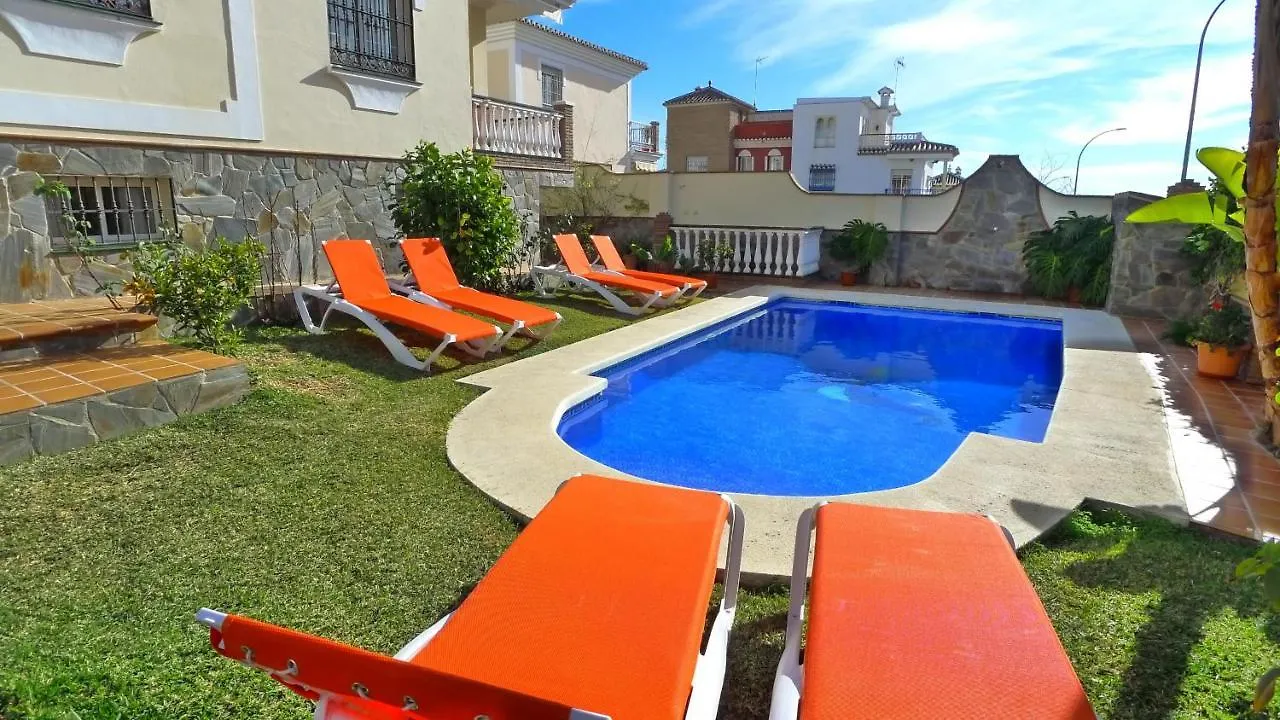 R1044 - Villa Karina Nerja