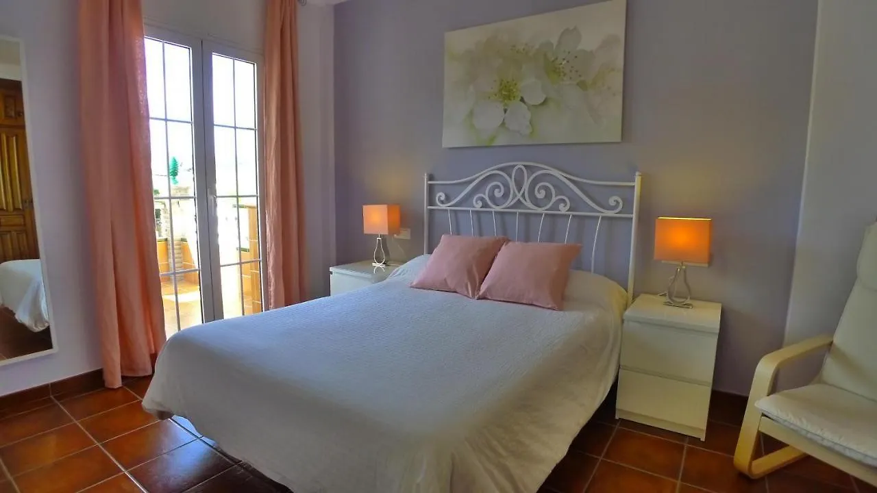 R1044 - Villa Karina Nerja