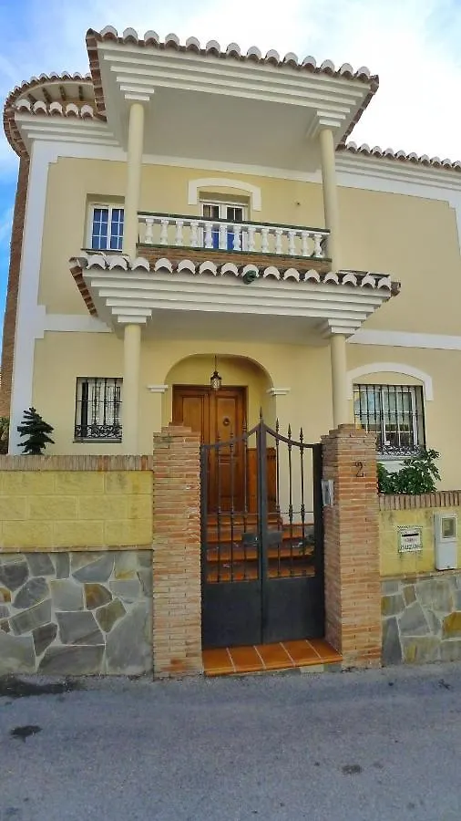 R1044 - Villa Karina Nerja 0*,