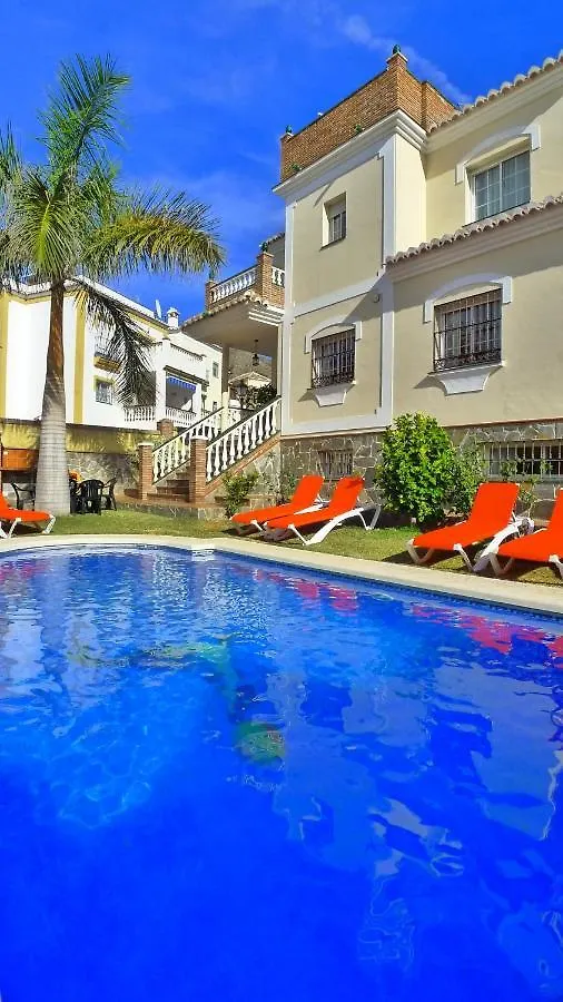 R1044 - Villa Karina Nerja