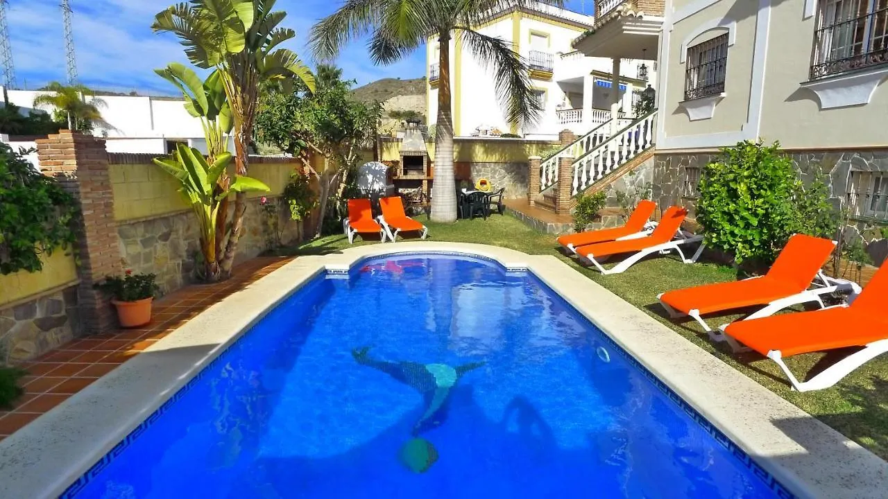 R1044 - Villa Karina Nerja