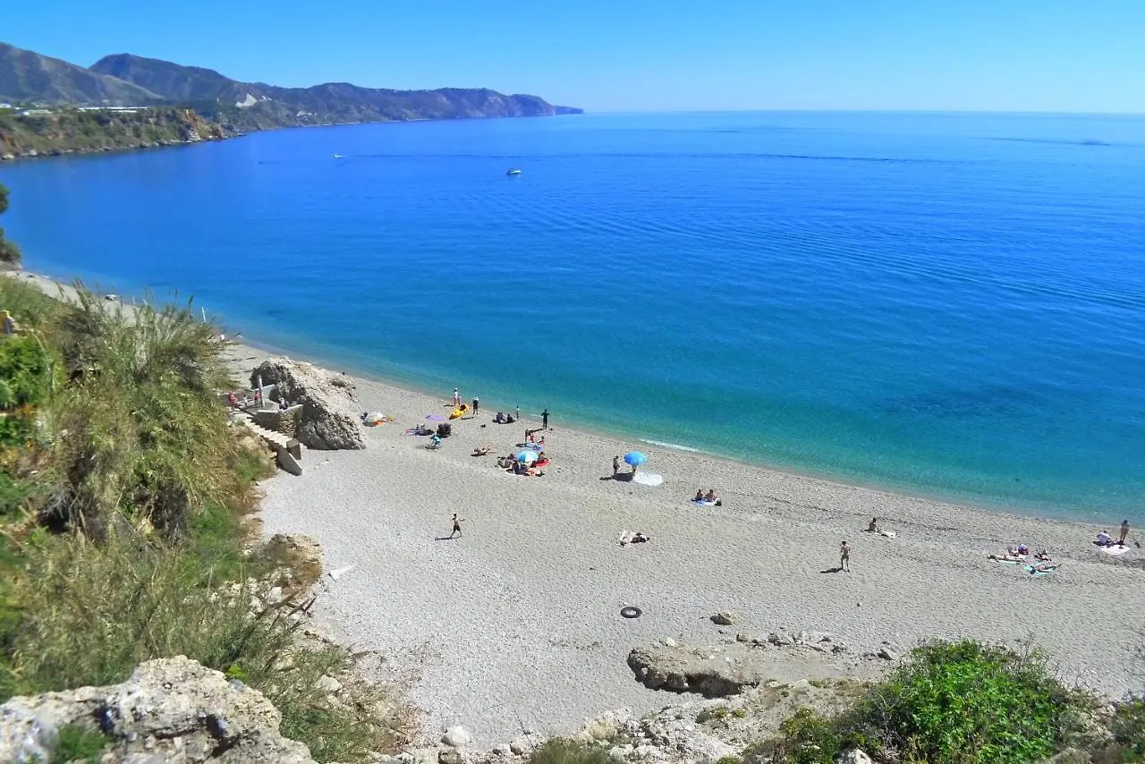 R1044 - Villa Karina Nerja
